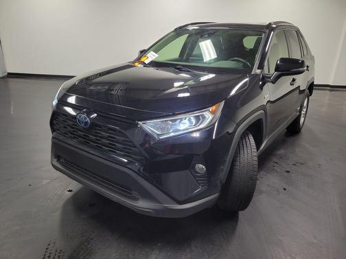 2020 Toyota RAV4 Hybrid XLE