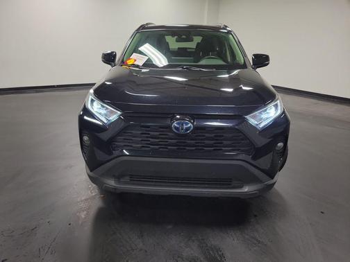 2020 Toyota RAV4 Hybrid XLE