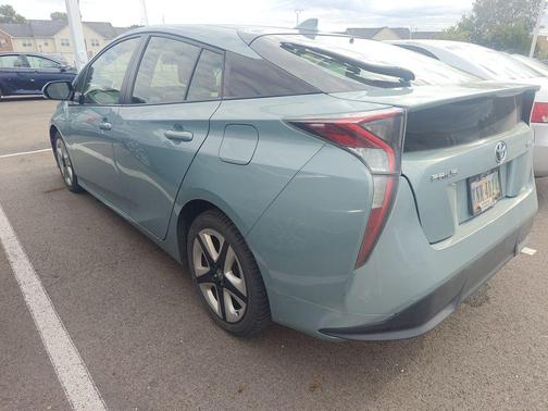 2017 Toyota Prius Three Touring