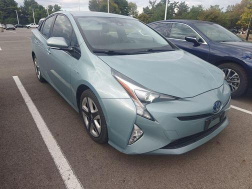2017 Toyota Prius Three Touring