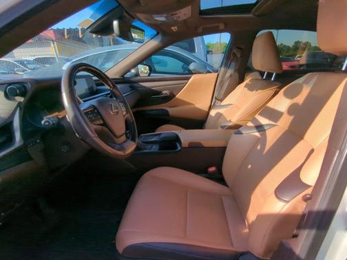 White Pearl 2021 Lexus ES 250 Base