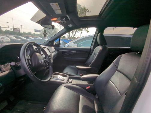 Platinum White Pearl 2021 Honda Passport 2WD EX-L