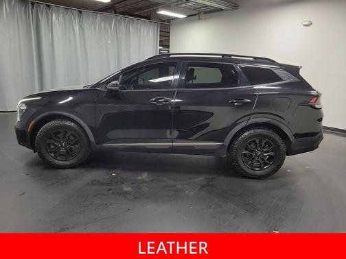 Ebony Black 2023 Kia Sportage S
