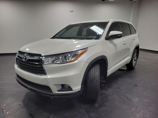 2015 Toyota Highlander LE