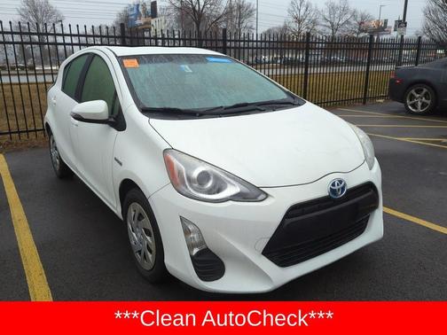2016 Toyota Prius c Two