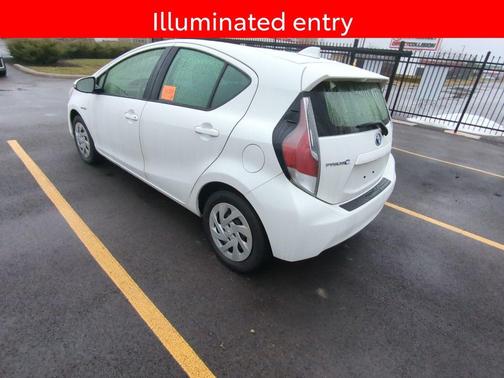 2016 Toyota Prius c Two