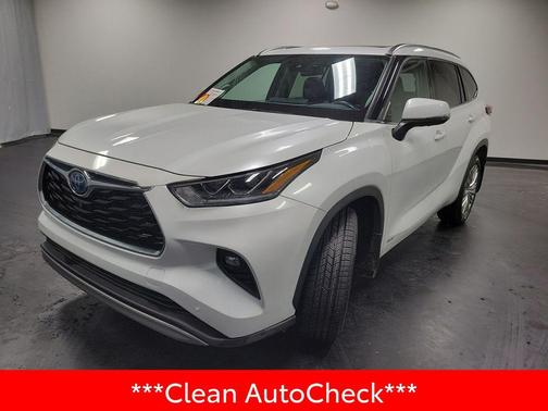 2022 Toyota Highlander Hybrid Platinum