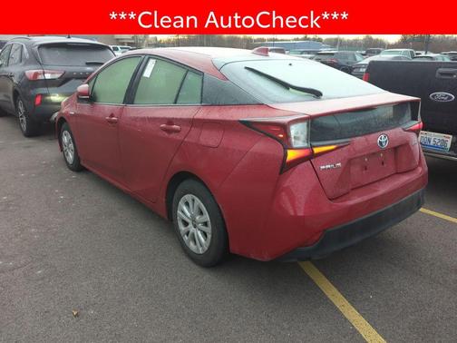 2022 Toyota Prius LE