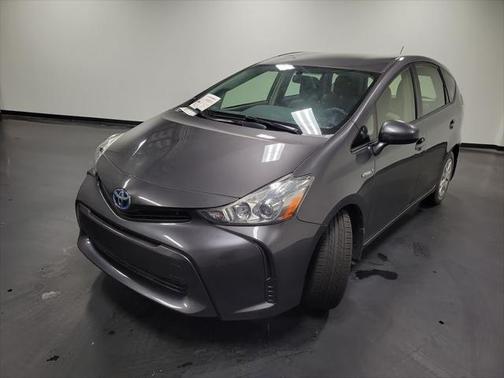 2016 Toyota Prius v Two