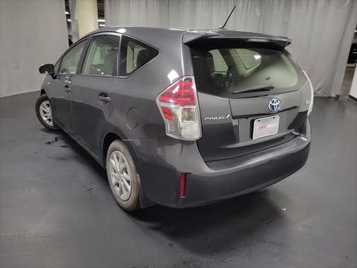 2016 Toyota Prius v Two