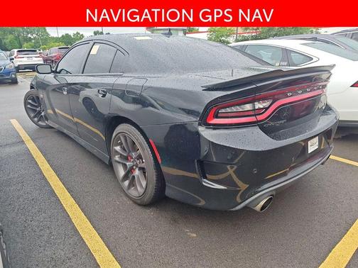 Pitch Black Clearcoat 2022 Dodge Charger R/T Scat Pack