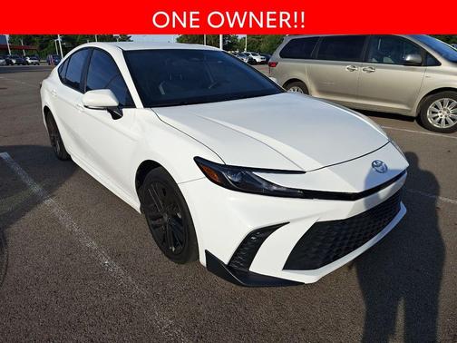 Ice Cap 2025 Toyota Camry SE