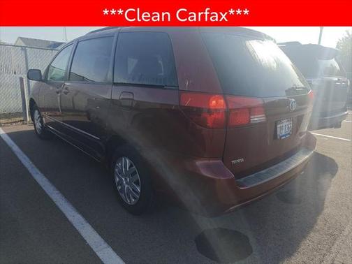 2005 Toyota Sienna LE