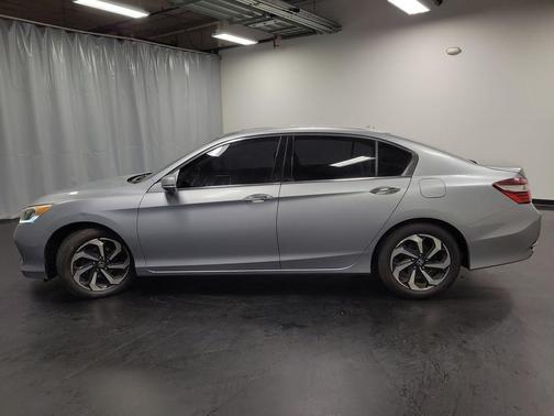 2017 Honda Accord EX-L w/Navigation & Honda Sensing