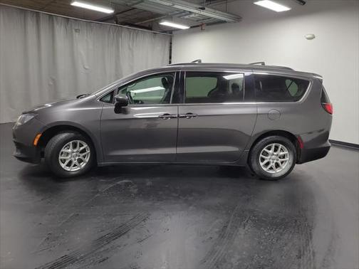 2020 Chrysler Voyager LXI