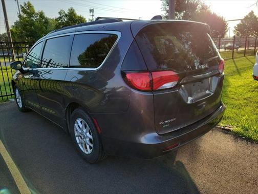 2020 Chrysler Voyager LXI