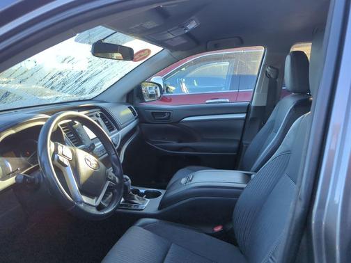 2015 Toyota Highlander LE Plus