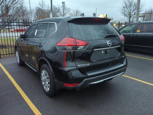 2019 Nissan Rogue S