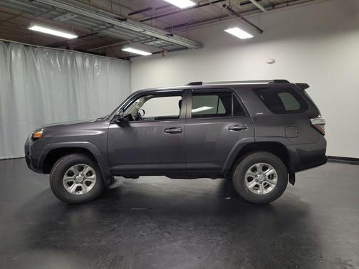 Magnetic Gray Metallic 2019 Toyota 4Runner SR5