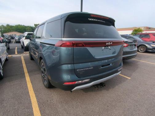 Astra Blue 2022 Kia Carnival EX