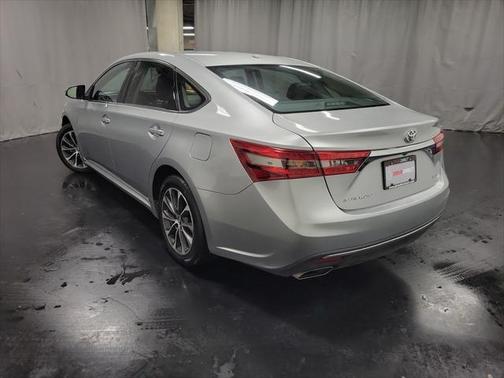 2018 Toyota Avalon XLE