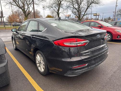 2019 Ford Fusion Hybrid SE