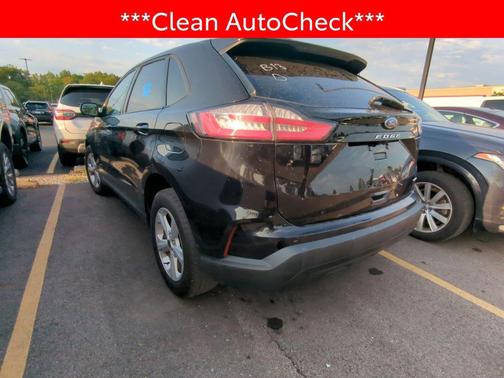 Black Metallic 2024 Ford Edge SE