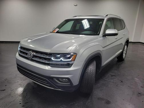 2018 Volkswagen Atlas 3.6L SEL Premium