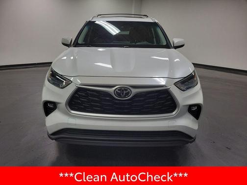Wind Chill Pearl 2023 Toyota Highlander XLE