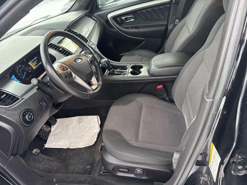 2018 Ford Taurus SEL