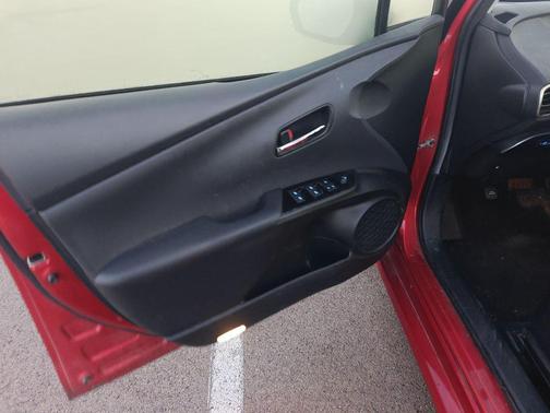 2016 Toyota Prius Three