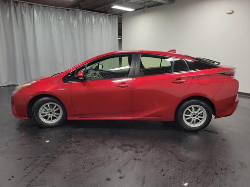 2016 Toyota Prius Three