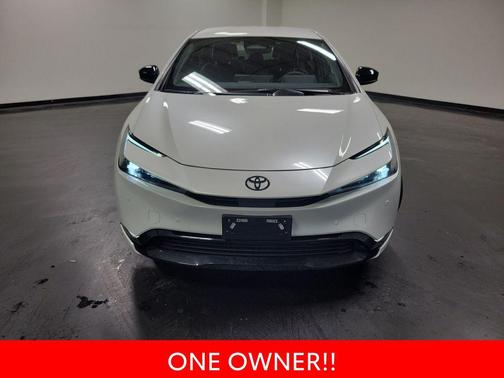 Pearl 2026 Toyota Prius L