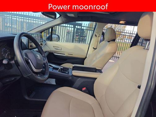 2021 Toyota Sienna XLE 7 Passenger