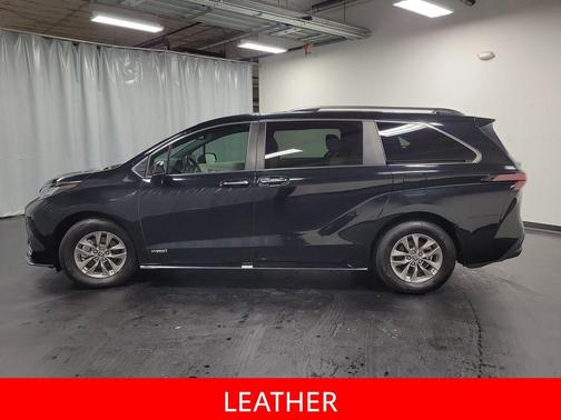 2021 Toyota Sienna XLE 7 Passenger