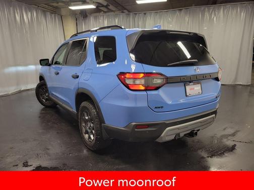 Diffused Sky Pearl 2024 Honda Pilot TrailSport