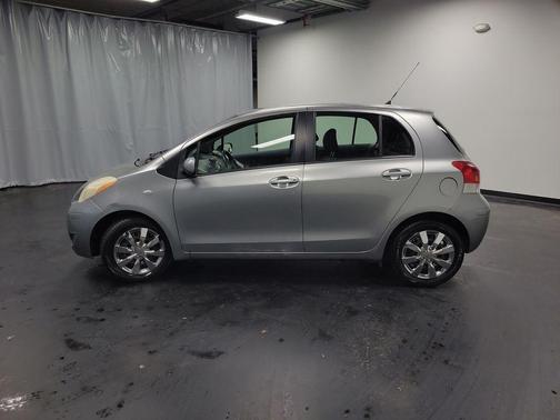 2010 Toyota Yaris Base