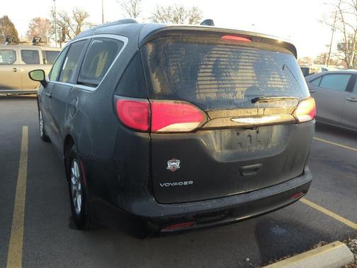 2021 Chrysler Voyager LXI