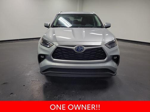 2022 Toyota Highlander Hybrid XLE