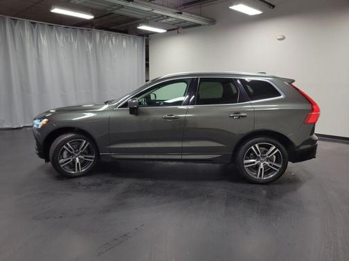 2019 Volvo XC60 T6 Momentum