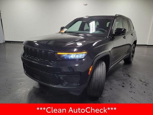 2023 Jeep Grand Cherokee Altitude