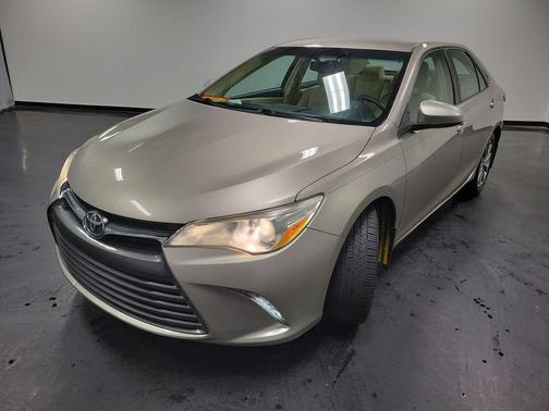 2016 Toyota Camry XLE