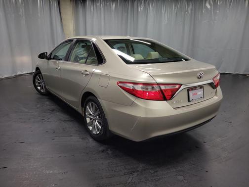 2016 Toyota Camry XLE