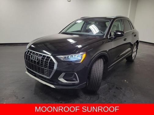Black Metallic 2020 Audi Q3 45 Premium