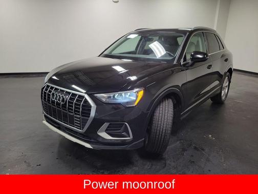 Black Metallic 2020 Audi Q3 45 Premium