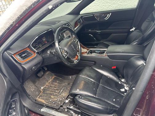 2017 Lincoln Continental Reserve