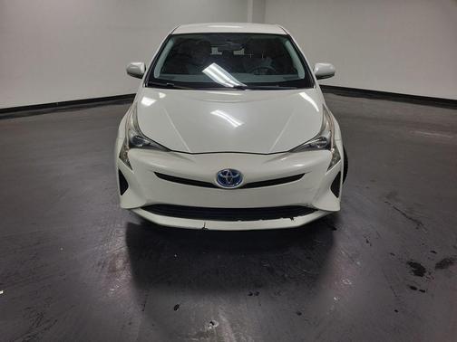 Blizzard Pearl 2016 Toyota Prius Two