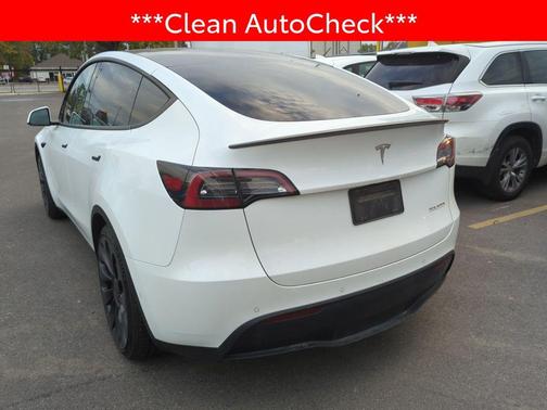 2022 Tesla Model Y Performance Dual Motor All-Wheel Drive