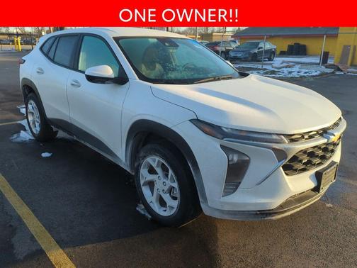 2025 Chevrolet Trax LS