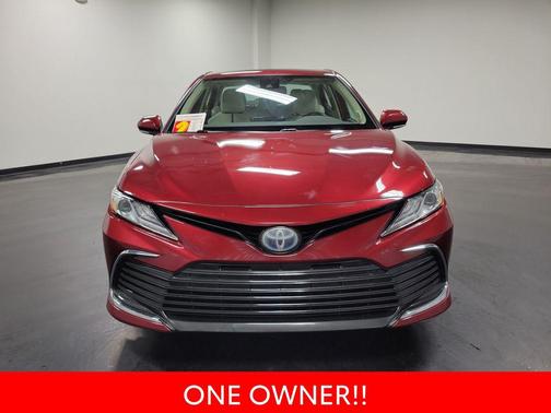2021 Toyota Camry Hybrid XLE